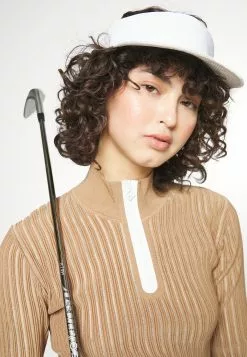 Roxy - T-Shirt À Manches Longues - Tiger Brown 13 Roxy - T-Shirt À Manches Longues - Tiger Brown -J.Lindeberg Boutique 0d8dbec2fc4d403fb1dde40e872d0db4