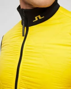 Veste J.LINDEBERG QUILT HYBRID JACKET AMOW07063-k099 -J.Lindeberg Boutique 232 amow07063 k099 07