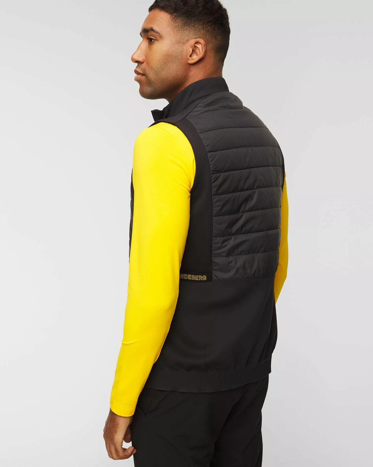 Gilet Hybride J.LINDEBERG KENNY HYBRID VEST AMOW08166-9999 7 Gilet Hybride J.LINDEBERG KENNY HYBRID VEST AMOW08166-9999 – Image 5