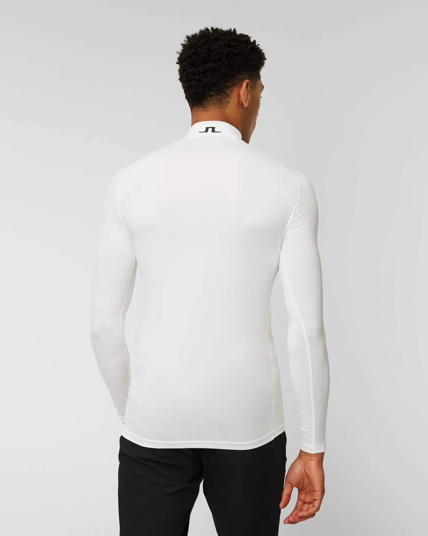 Col Roulé J.LINDEBERG AELLO SOFT COMPRESSION GMJT06334-white 7 Col Roulé J.LINDEBERG AELLO SOFT COMPRESSION GMJT06334-white – Image 5