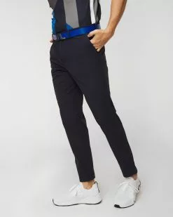 Pantalon J.LINDEBERG AXIL FLEECE TWILL PANT GMPA06875-6855 11 Pantalon J.LINDEBERG AXIL FLEECE TWILL PANT GMPA06875-6855 -J.Lindeberg Boutique 232 gmpa06875 6855 02