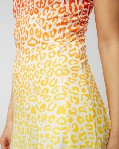 Robe J.Lindeberg Jasmin GWSD07900-i172 14 Robe J.Lindeberg Jasmin GWSD07900-i172 -J.Lindeberg Boutique 232 gwsd07900 i172leoreflectsunset 04