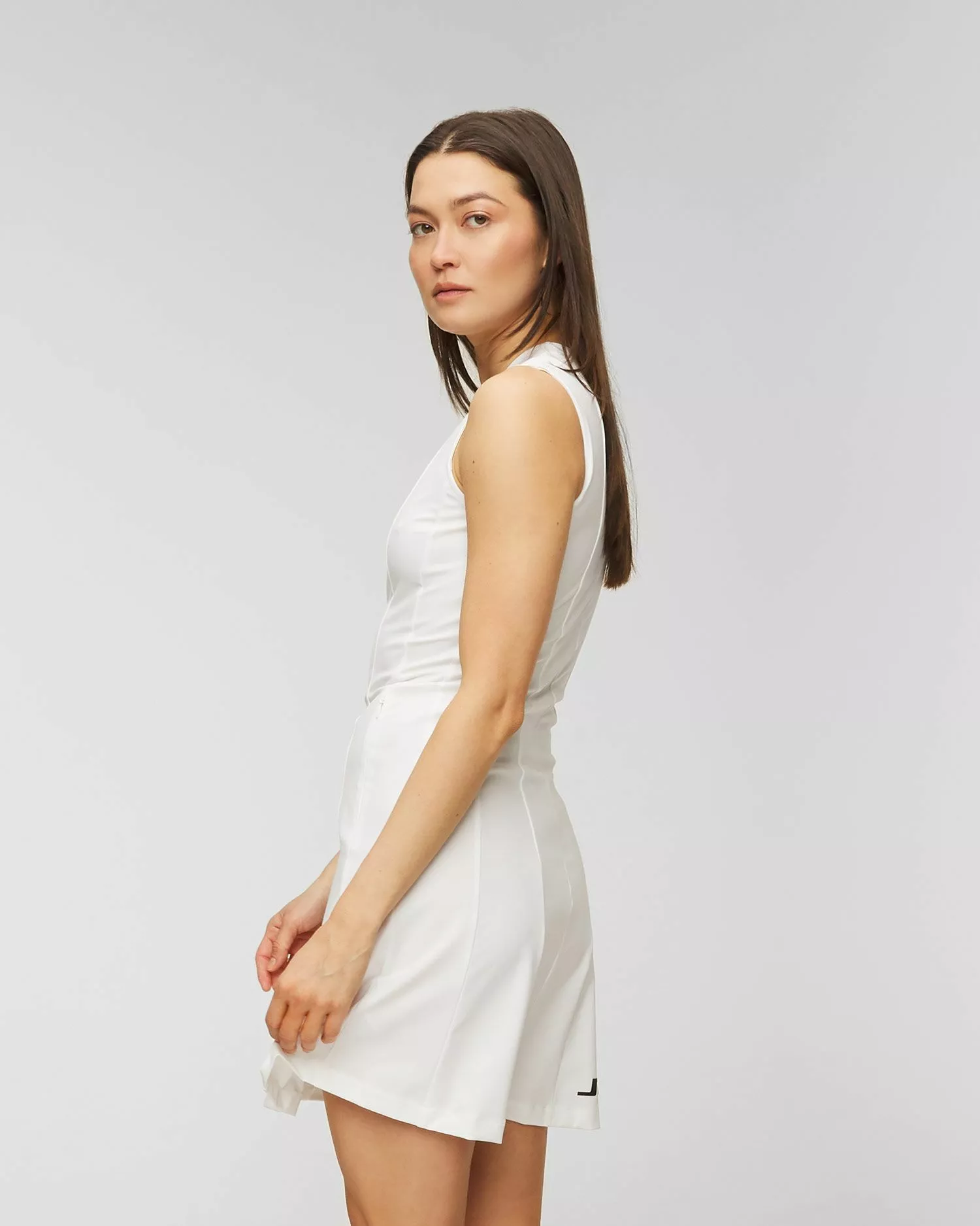 Robe J.Lindeberg Jasmin GWSD07955-white 5 Robe J.Lindeberg Jasmin GWSD07955-white – Image 3