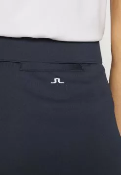 Amelie Mid Golf Skirt - Jupe De Sport - Navy -J.Lindeberg Boutique 3fbf766c85534a2eb96cae9e7cb926ce