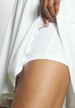 Dagmar Dress - Robe De Sport - Vit 16 Dagmar Dress - Robe De Sport - Vit -J.Lindeberg Boutique 534a15edf9724312ada24dc05ca3674e