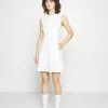 Jasmin Dress - Robe De Sport - White -J.Lindeberg Boutique 88c7aba8de62477a903f88003fa8d64b