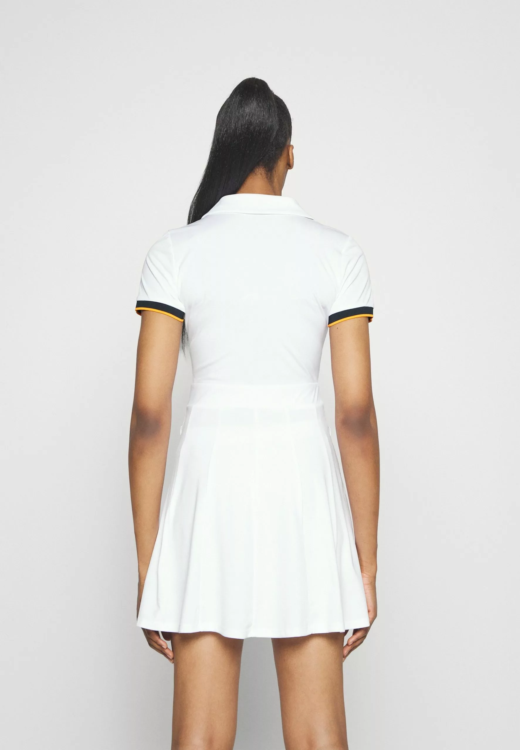 Dagmar Dress - Robe De Sport - Vit 5 Dagmar Dress - Robe De Sport - Vit – Image 3