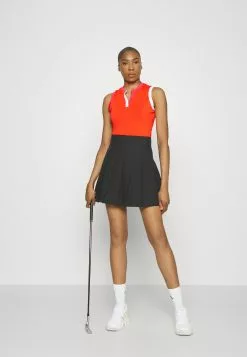 J.Lindeberg Boutique -J.Lindeberg Boutique f1a56faee0054769ae521181392381fa